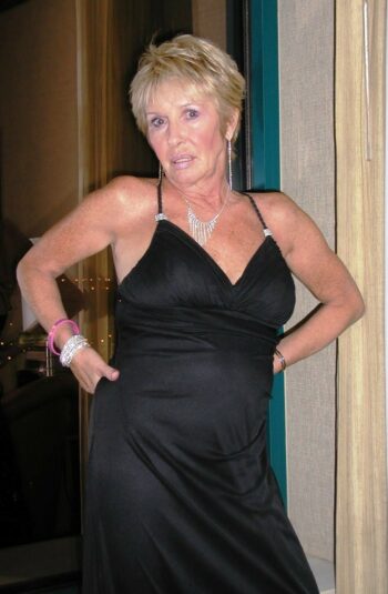 Envie de folies sous la couette à Courbevoie ! rencontre-Cougar-Courbevoie