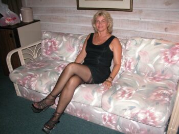 Libertine d’Orléans en quête de plaisirs intenses rencontre-Cougar-Orléans