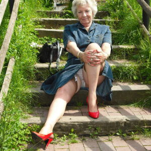 Aventure intime prête à démarrer rencontre-Cougar-Versailles