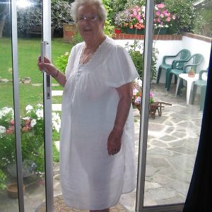 Vieillir à Pessac quand on veut encore du chaud Yvonne - rencontre-Cougar-Pessac