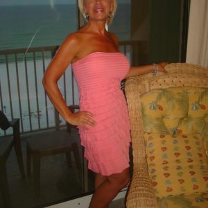 Geneviève - rencontre-Cougar-Nîmes