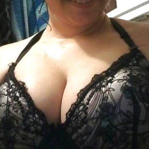 Envie de partager un moment doux après ces vacances Naëlle - rencontre-Milf-Niort