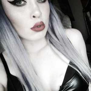 Si tu veux te réchauffer cette nuit, je suis là Charlotte - rencontre-MILF-Lorient