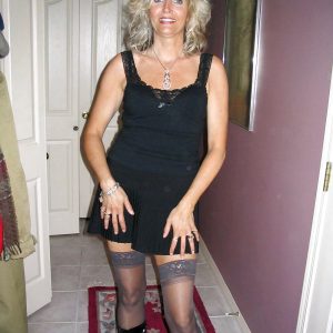 Envie de faire des folies à Lyon Emilie - rencontre-Cougar-Lyon